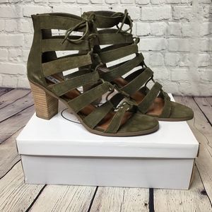 Steve Madden Dessie Lace Suede Sandal Olive